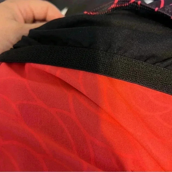 H2O Wear Princess seam top black red print swimwear made in USA size 3 XL - Picture 6 of 6